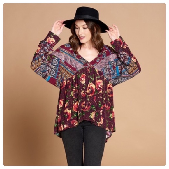 A Girl Thing Tops - SOLD❤️Mixed floral patch empire waist V neck top